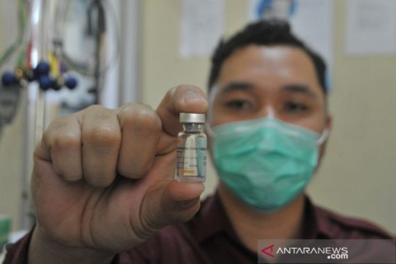 281 Orang Tenaga Kesehatan di Palembang Batal Disuntik Vaksin Covid-19 - JPNN.COM