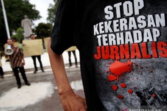 Jalankan Tugas Berbahaya, Dua Jurnalis Tewas Dibantai Gangster - JPNN.COM