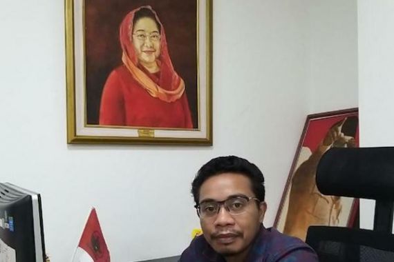 Megawati, Matahari yang Terbit Dari Kesunyian - JPNN.COM