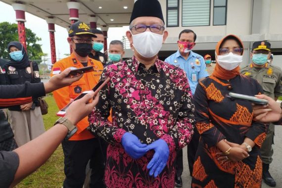 Sambut Kedatangan Enam Jenazah, Sutarmidji Beri Pesan ke Sriwijaya Air - JPNN.COM
