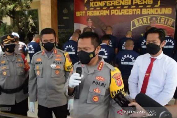 13 Bandar Sayur Menjebak 2 Anggota Ormas di Warung Kopi, Terjadilah Tragedi - JPNN.COM