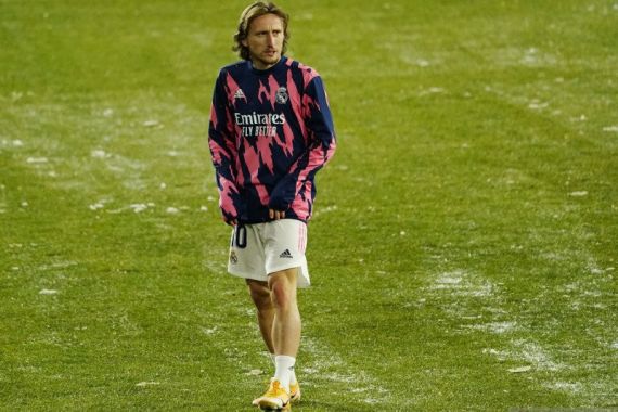 Luka Modric Segera Tanda tangan Kontrak Baru, di Real atau Klub Lain? - JPNN.COM