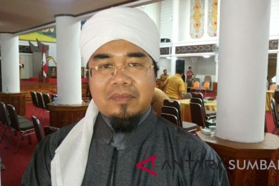 Gubernur Sumbar Ikut Ritual, Ketua MUI Berang, Ada Frasa Bukan dari Islam - JPNN.COM