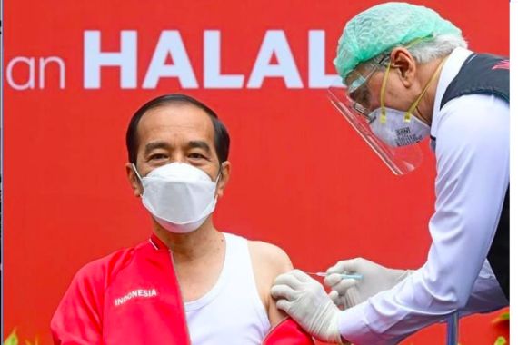 Pak Jokowi Ingin Vaksinasi Covid-19 Dipercepat, Kalau Bisa Setahun - JPNN.COM