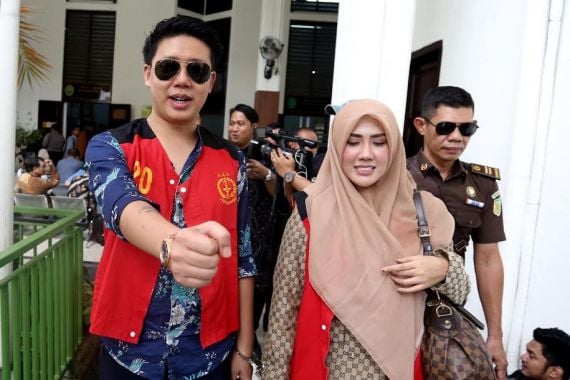 Rey Utami dan Pablo Benua Sudah 6 Bulan Pisah Ranjang, Alamak! - JPNN.COM