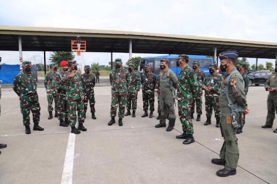 Panglima TNI Tinjau Fasilitas Baru di Lanud Iswahjudi Madiun Termasuk Hanggar Pesawat Tempur Sukhoi - JPNN.COM