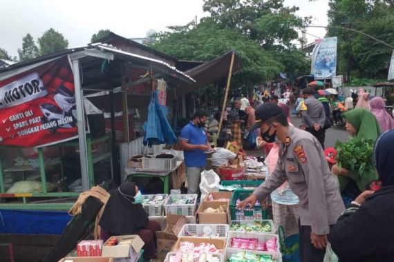 Polres Lombok Utara Kerahkan Semua Kapolsek Turun ke Jalan - JPNN.COM