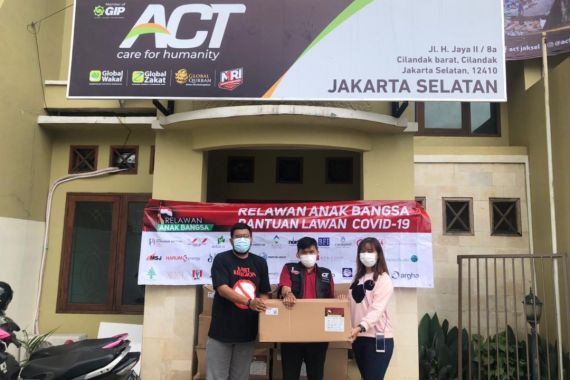 RAB Salurkan Puluhan Ribu Paket Masker untuk Korban Bencana Alam - JPNN.COM