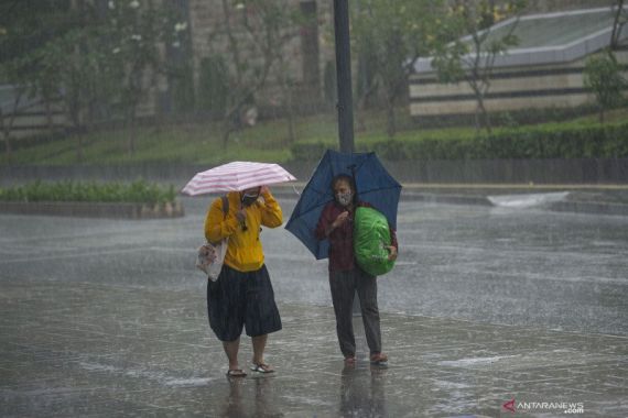 Ramalan Cuaca BMKG: Malam Ini Jakarta Diguyur Hujan - JPNN.COM