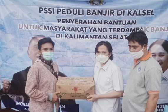 PSSI Beri Bantuan untuk Pelaku Sepak Bola Terdampak Bencana Kalsel dan Sulbar - JPNN.COM