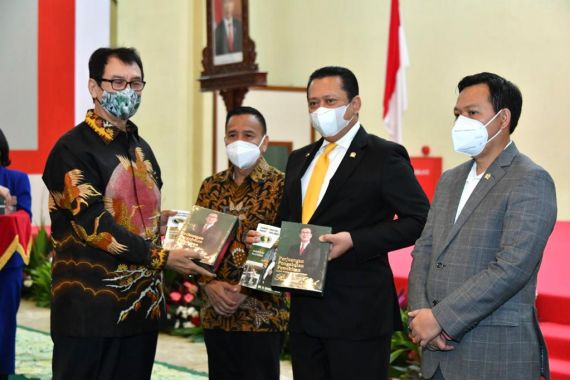 Launching Buku Rahmat Shah, Bamsoet Ajak Masyarakat Terlibat Aktif dalam Pelestarian Satwa - JPNN.COM