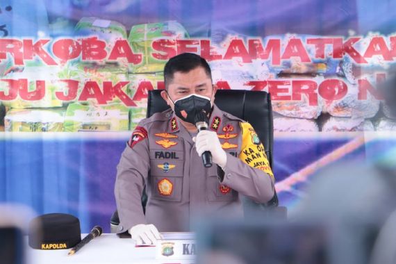 Irjen Fadil Bersama Pemprov DKI Jakarta Musnahkan Ratusan Kilogram Narkoba - JPNN.COM