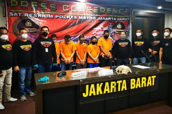 5 Pelaku Begal Sadis di Jakarta Barat Ditangkap, 3 Masih Diburu - JPNN.COM