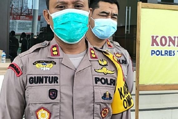 Sore Melatih Pemain Sepak Bola, Malam jadi Pelaku Sodomi, Sang Pelatih Diringkus Polisi - JPNN.COM