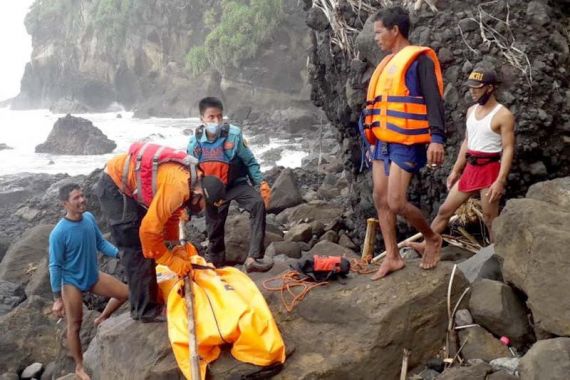 Warga yang Mencari Lobster Temukan Erik Sudah tak Bernyawa di Sekitar Pulau Nusakambangan - JPNN.COM