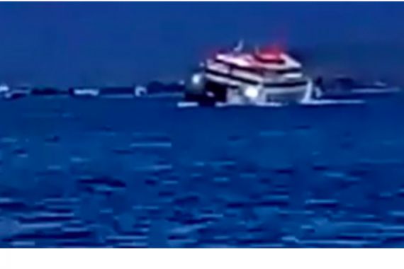 Beredar Video Kapal Tenggelam di Selat Bali, Ternyata ini Faktanya - JPNN.COM