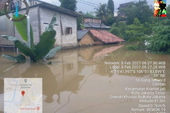 Jakarta Kebanjiran, Rumah Warga Tinggal Atapnya yang Kelihatan - JPNN.COM