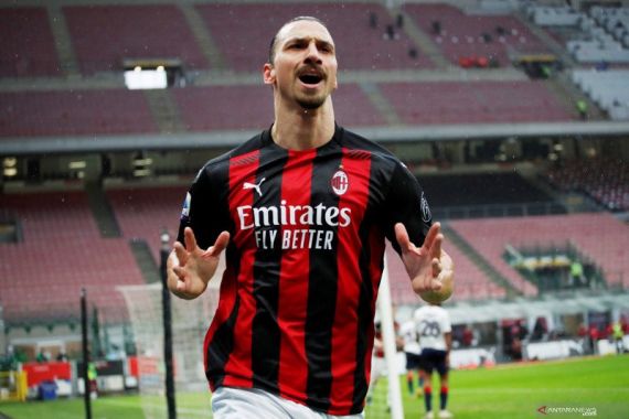 Zlatan Ibrahimovic Belum tentu Bertahan di AC Milan - JPNN.COM
