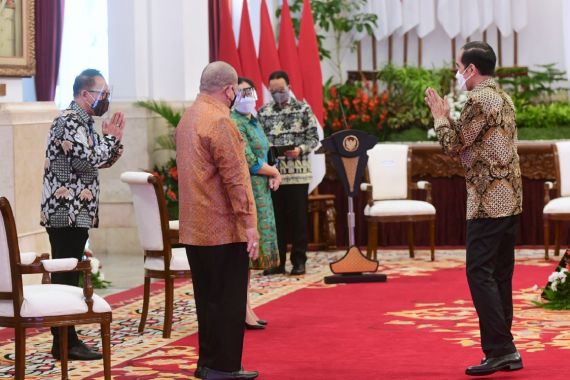 Peringati HPN 2021, Auri Jaya Tagih Utang Presiden Jokowi - JPNN.COM