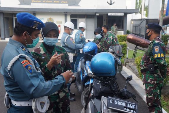 Sambut HUT Polisi Militer TNI AL, Lanal Tegal Gelar Operasi Gaktiblin - JPNN.COM
