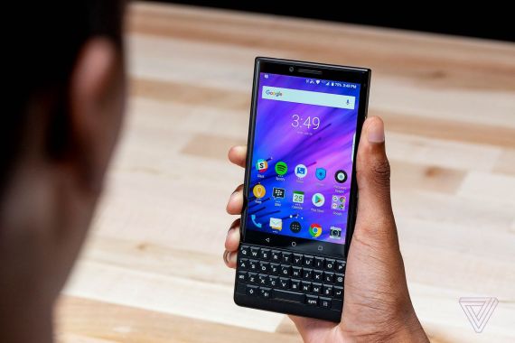 Ponsel BlackBerry Akan Dihidupkan Kembali, Lebih Canggih? - JPNN.COM