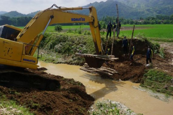 Distan Tulungagung Pantau 876 Hektare Sawah Terendam Banjir, Rejongan Terparah - JPNN.COM