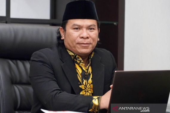 Luqman Hakim: Saya Berharap Perintah Presiden Jokowi Dipatuhi Anggota Kabinet  - JPNN.COM