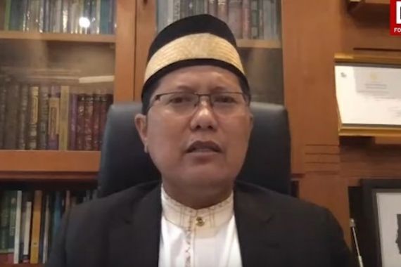 Ustaz Khalid Basalamah Bicara Hukum Wayang, Kiai Cholil Nafis Bilang Begini - JPNN.COM
