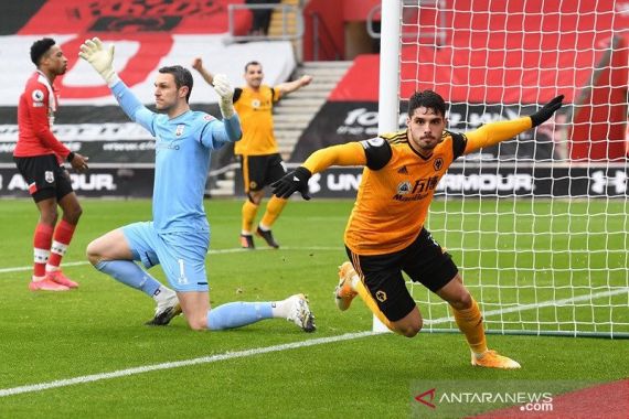 Wolves Balikkan Keadaan, Perburuk Rentetan Kekalahan Southampton - JPNN.COM