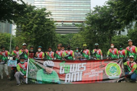 DKN Garda Bangsa Kick Off Gerakan Gowes AMI - JPNN.COM