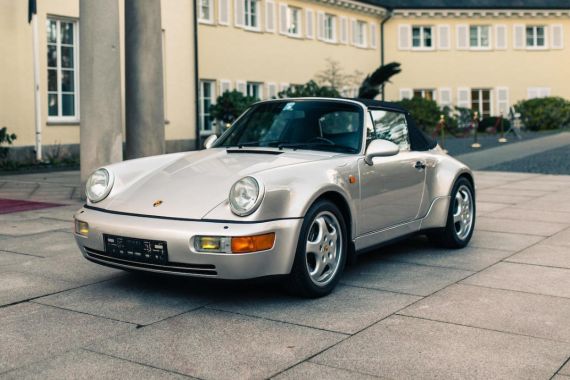 Porsche 911 Carrera Milik Maradona Dilelang, Sebegini Kisaran Harganya - JPNN.COM