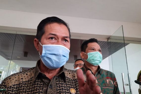 Wali Kota Syafrudin Minta Tenaga Honorer Mengikuti BPJS Ketenagakerjaan - JPNN.COM