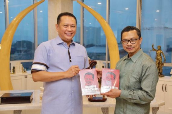 Ketua MPR Dukung Pembangunan Pesantren Nur Inka Nusantara di Amerika Serikat - JPNN.COM