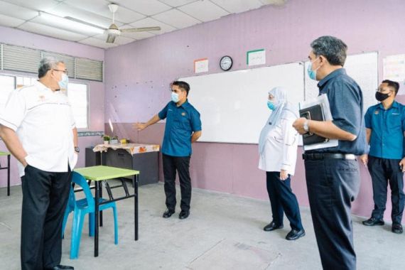 Malaysia Buka Sekolah Mulai 1 Maret, Begini Tahapannya - JPNN.COM