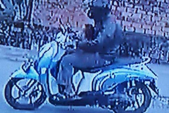 Bocah Diduga Diculik Pria Bermotor saat Bermain Sepeda Bersama Sang Kakak, Lihat Fotonya - JPNN.COM