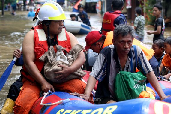 Innalillahi, Sutarno Meninggal Dunia Setelah Terjebak Banjir di Pasar Minggu - JPNN.COM