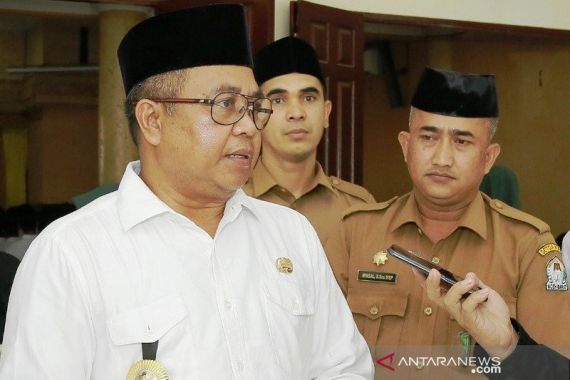Bupati Aceh Barat Sarankan Ganti Janda Bolong dengan Tanaman Produktif - JPNN.COM