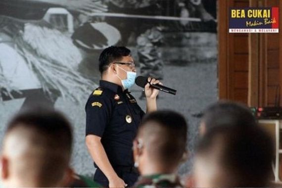 BC Beri Pembekalan Kepabeanan dan Cukai untuk Satgas TNI di Perbatasan  - JPNN.COM