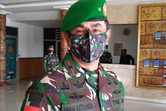 Brigjen TNI Iwan Setiawan Sebut R Terduga Pemasok Senpi untuk KKB - JPNN.COM