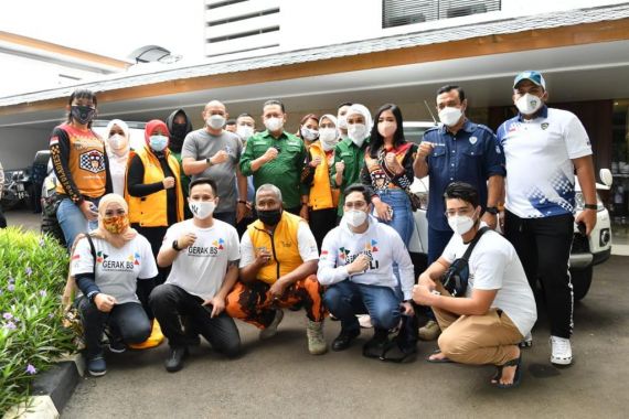 Ketua MPR Lepas Ormas dan Relawan Berikan Bantuan Korban Banjir di Bekasi - JPNN.COM