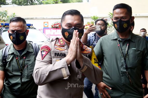 Vaksinasi Merdeka Polda Metro Jaya, Irjen Fadil: No Barrier to Entry - JPNN.COM
