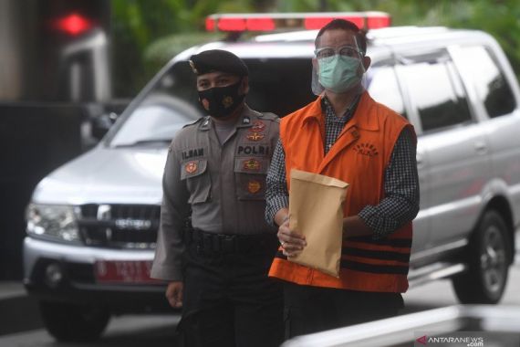 Vaksinasi Covid-19 untuk Tahanan KPK Diprotes Mbak Dewi Anggraeni - JPNN.COM
