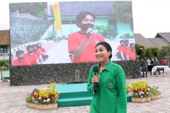 Hetty Andika Sampaikan Pesan Khusus kepada Prasis Dikmaba Wanita - JPNN.COM