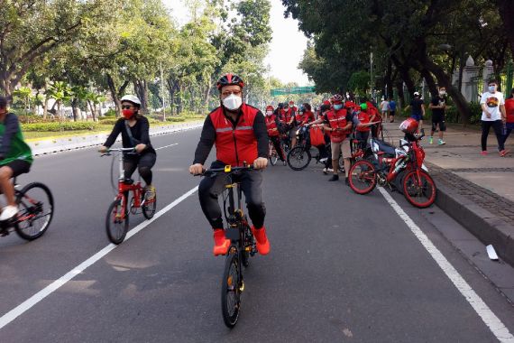 PDIP Gelar Gowes Bareng, Ajak Masyarakat Hidup Sehat - JPNN.COM