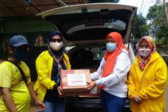 Bamsoet dan Gerakan Bangun Solidaritas Bantu Korban Banjir di Jakarta Selatan - JPNN.COM
