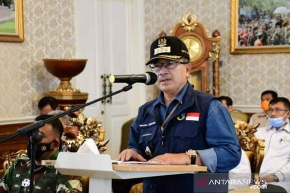 1 Pejabat Meninggal Akibat Covid-19, Disdukcapil Cianjur Hentikan Kegiatan Tatap Muka - JPNN.COM