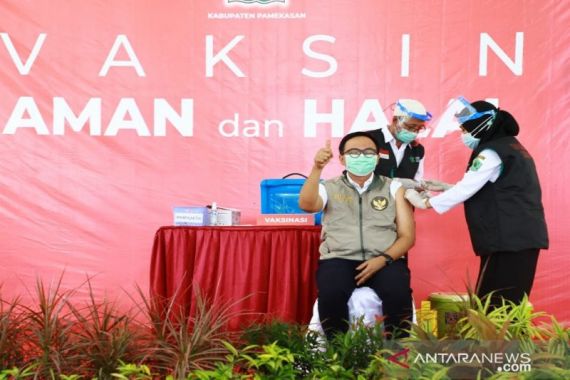 Pemkab Sampang akan Sanksi ASN yang Menolak Divaksin - JPNN.COM