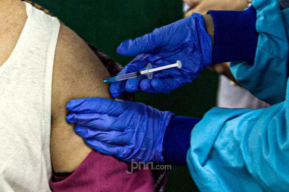 Nasrul Zaman Apresiasi Pemberian Vaksin COVID-19 Gratis Bagi Warga Aceh - JPNN.COM