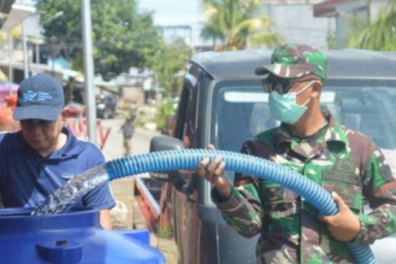 Pascagempa Sulbar, Air Bersih Masih Dibutuhkan, TNI AD Turun Tangan - JPNN.COM