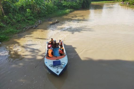 Tubuh Habib Fauzi Tertarik Arus Sungai, Langsung Hilang - JPNN.COM